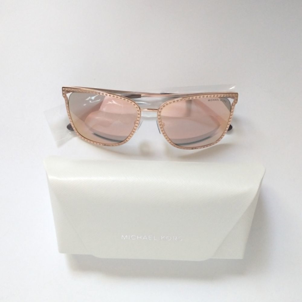 New! MICHAEL KORS Women's Stockholm Mirror Square Sunglasses With Case Rose Gold - Picture 12 of 13